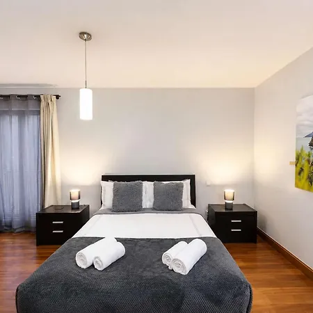 Apartamento Hillside Elegance